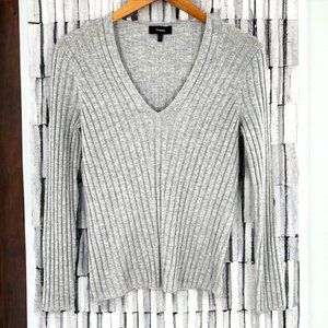 Theory Ash Gray 100% Cashmere Ribbed V-Neck Sweater Size Small